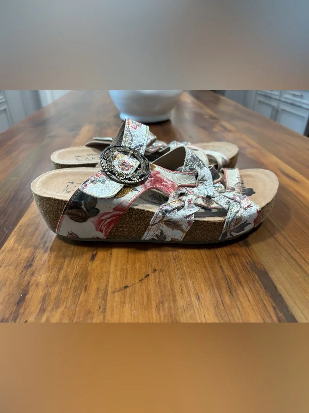 L’Artiste Spring Step YARDEN Hand Painted Leather Wedge Sandal Euro 37 US 7